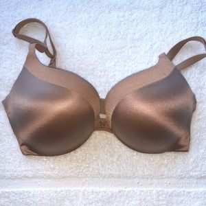 32D Victoria Secret Push-Up Pigeonnant Bra